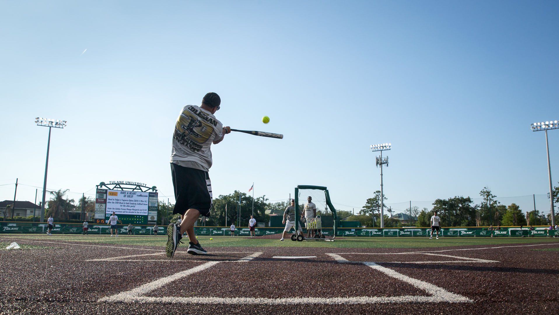 NO.saintssoftball1203.060718